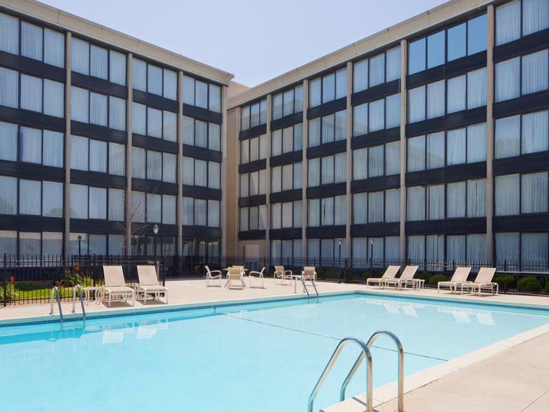 Four Points By Sheraton Kansas City Airport Exterior foto
